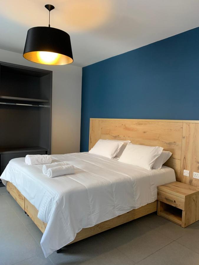 Village Point Apartments Sliema Buitenkant foto